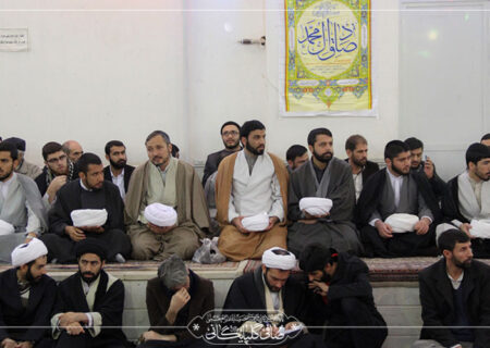 گزارش تصویری مراسم جشن میلاد پیامیر اکرم صل الله علیه و آله وسلم و امام جعفر صادق علیه السلام و عمامه‌گذاری طلاب